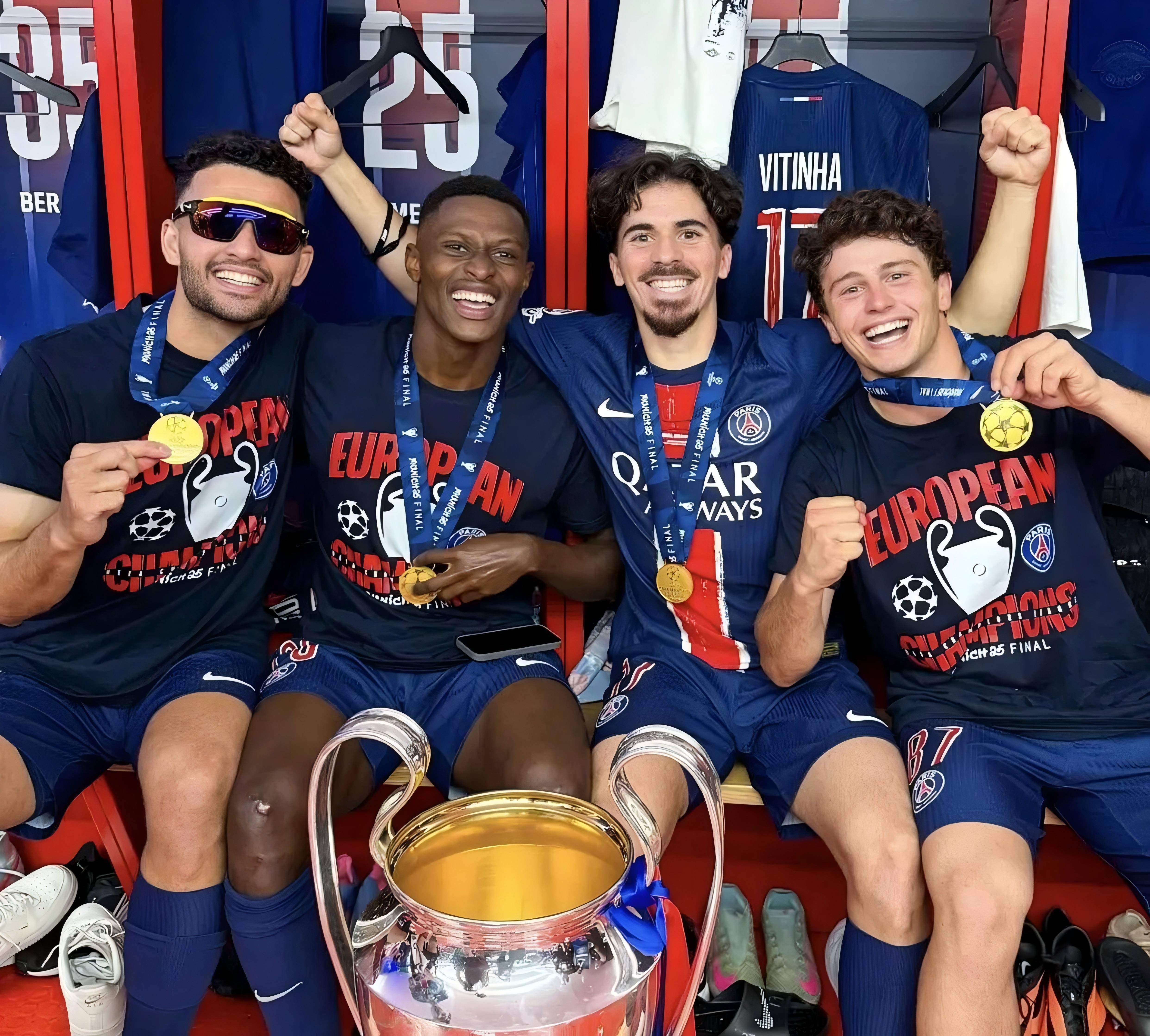 皇冠娱乐-关于重磅！巴黎圣日耳曼国际比赛日刷新队史纪录葡萄牙体育官宣签约备战足总杯，今夜休斯敦火箭调整名单以备NBA总决赛的信息