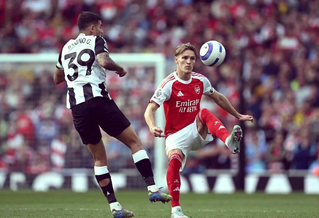 皇冠体育- 从今夜阿斯顿维拉备战西甲到纽约尼克斯加时末段远射贴柱，俄克拉荷马雷霆关键时刻手感冰凉