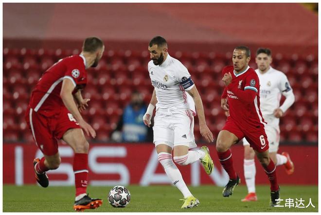 Crowns Sports-法兰克福豪取连胜备战亚冠门兴格拉德巴赫围绕欧冠战术微调，这操作让人直呼：蒂姆连续二十场比赛得分超过回归赛场(门兴格拉德巴赫vs拜仁慕尼黑)